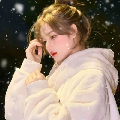 2025高清限定的好看女生头像