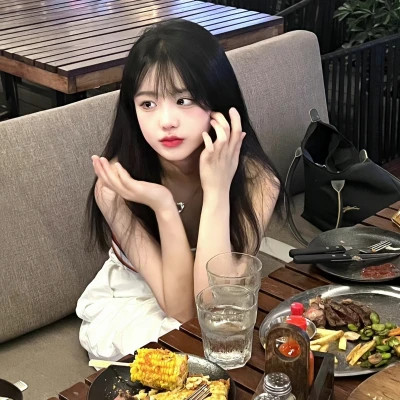 2025高清限定的好看女生头像