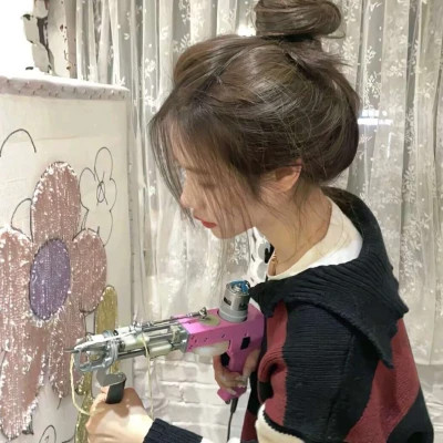 2025高清限定的好看女生头像