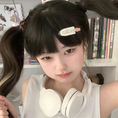 2025高清限定的好看女生头像