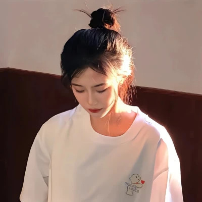 头像2025最火好看女高清图片
