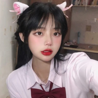 头像2025最火好看女高清图片