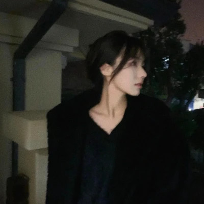 ins女生纯欲氛围感头像