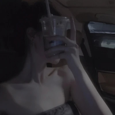 ins清新治愈超纯欲风女生头像