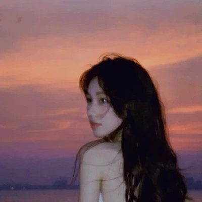 ins清新治愈超纯欲风女生头像