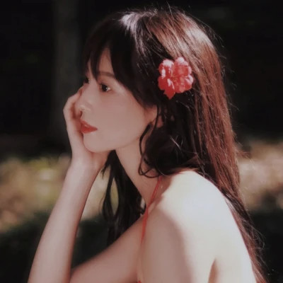 氛围感的女生微信头像