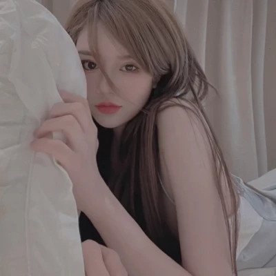 氛围感的女生微信头像
