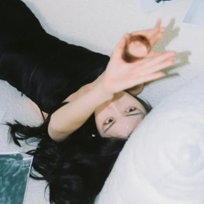 氛围感的女生微信头像