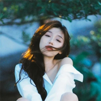 氛围感的女生微信头像