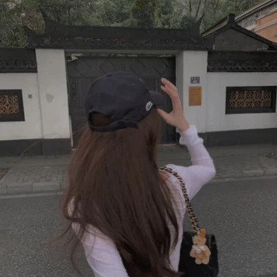 氛围感的女生微信头像