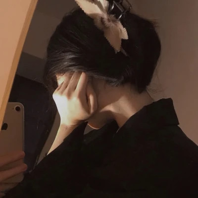 氛围感的女生微信头像