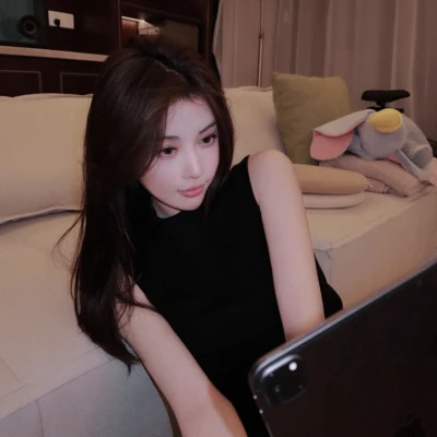 氛围感的女生微信头像