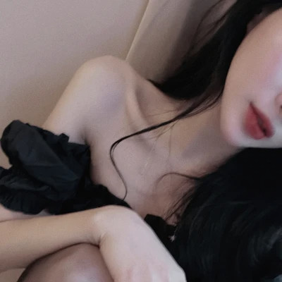 氛围感的女生微信头像