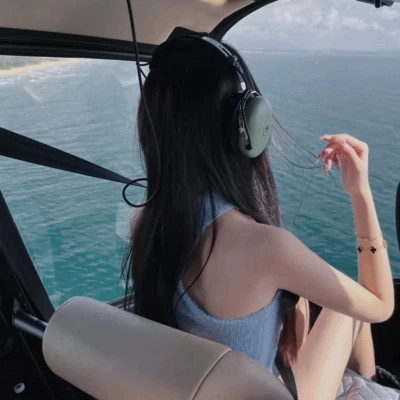 氛围感的女生微信头像