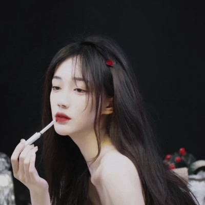超有氛围感的温柔女生头像
