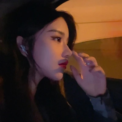 超有氛围感的温柔女生头像