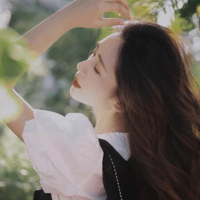 超有氛围感的温柔女生头像
