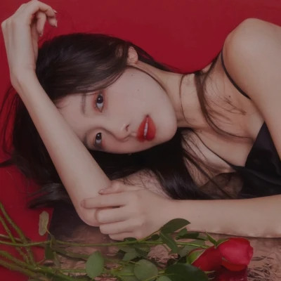 超有氛围感的温柔女生头像