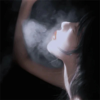 慵懒随意女生头像
