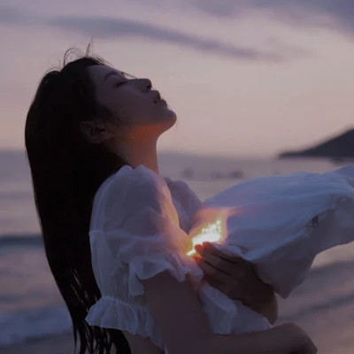 慵懒随意女生头像