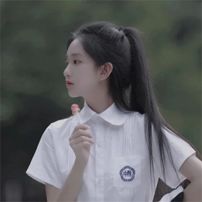 慵懒随意女生头像