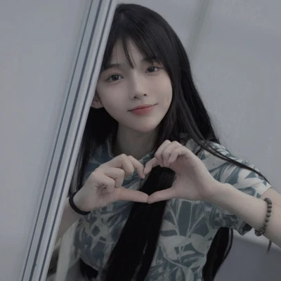慵懒随意女生头像