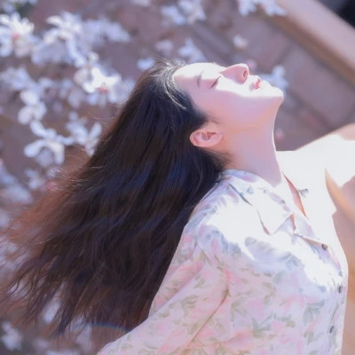 温柔唯美女生头像