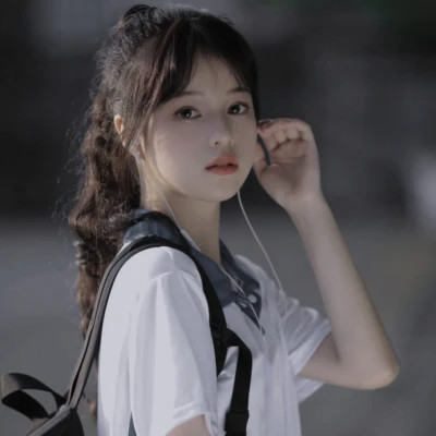 温柔唯美女生头像