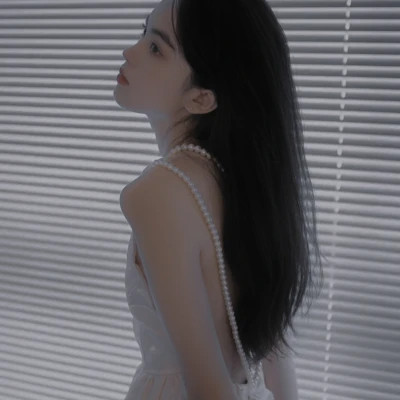 女生意境头像唯美