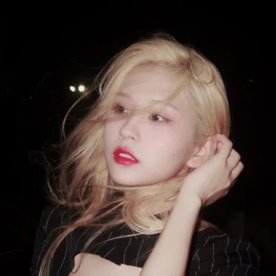 女生微信头像小众高级感