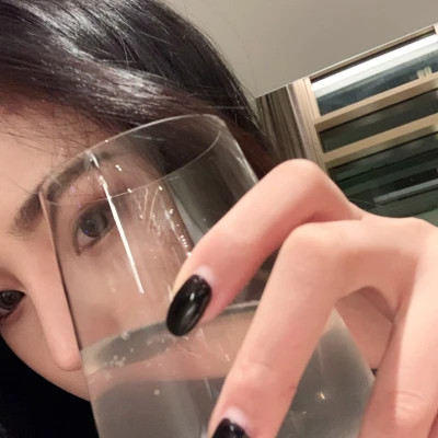 适合做头像的图片女生高清