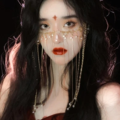 2025好看时尚又很高清的美女头像