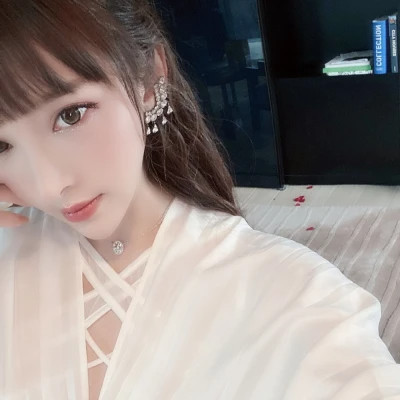 2025最新版限定的高清女生头像