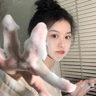 优质真人女生微信头像高清