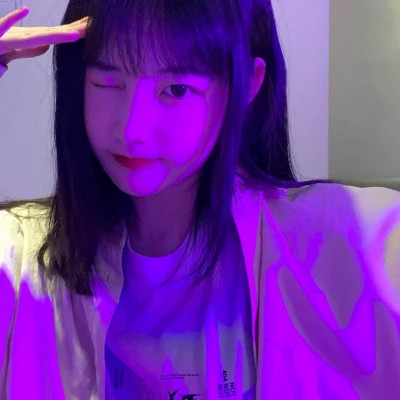 优质真人女生微信头像高清