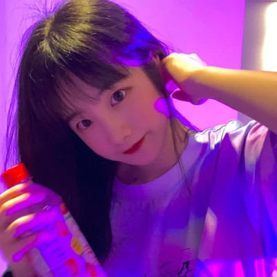 优质真人女生微信头像高清