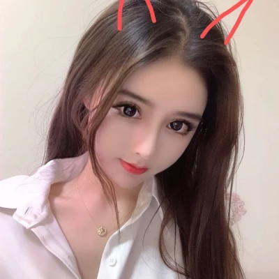 2025最火微信头像真人女生