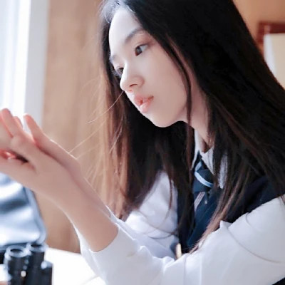 女生简单一点的头像