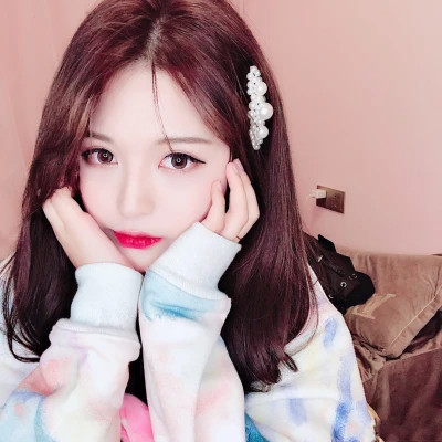 女生简单一点的头像