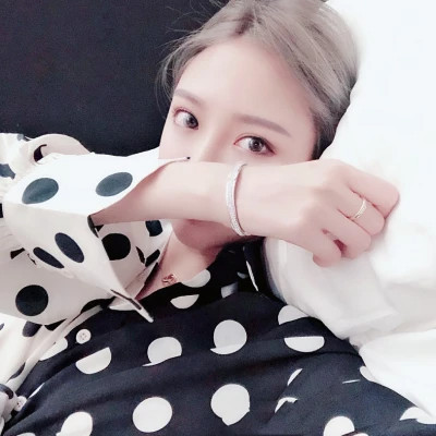 女生简单一点的头像