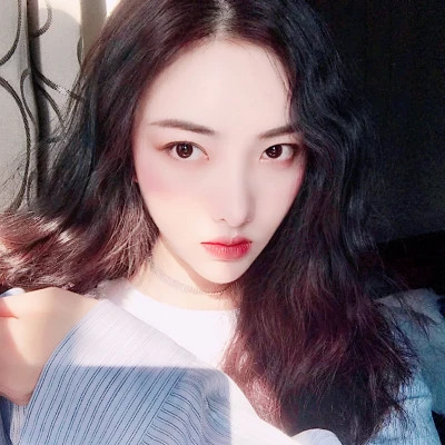 女生简单一点的头像