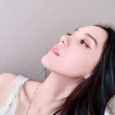 女生简单一点的头像