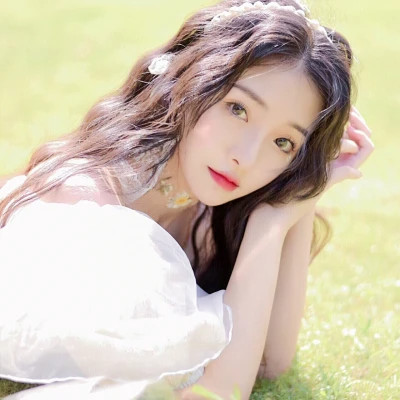 既惊艳又耐看的女生头像