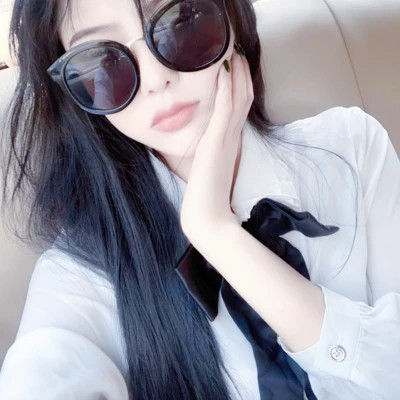 既惊艳又耐看的女生头像