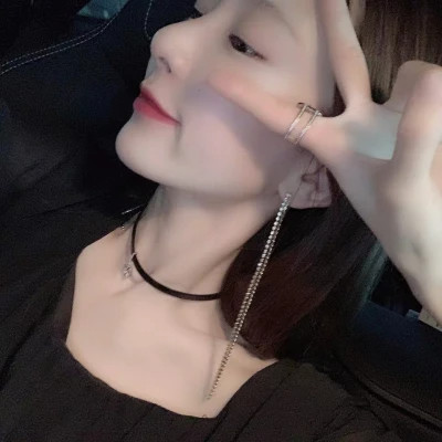 既惊艳又耐看的女生头像