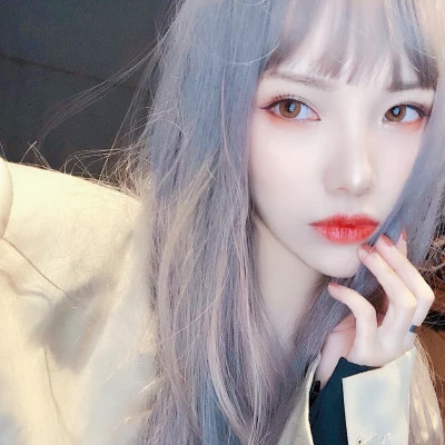 好看的图片女生头像