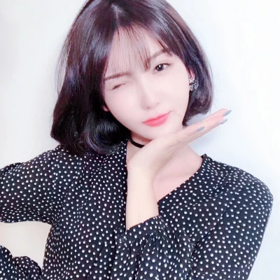 好看的图片女生头像