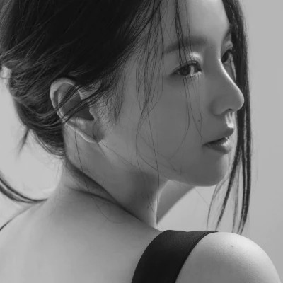 女人霸气御姐范头像黑白