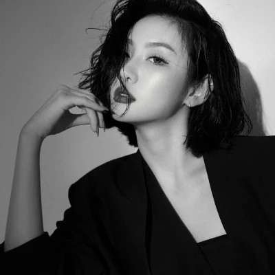 微信女生御姐头像高冷真人
