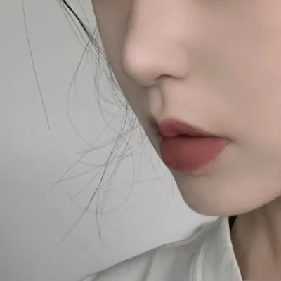 微信女生御姐头像高冷真人